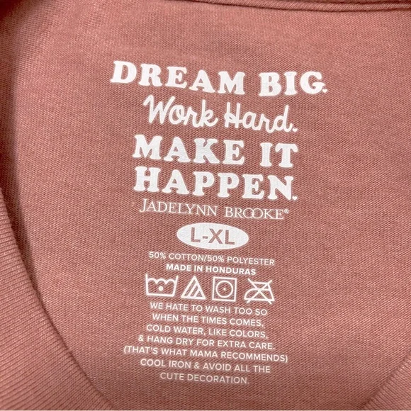 NWT JADELYNN BROOKE Friends Graphic Sleep Shirt “They Don’t Know” Size Large XL - Picture 7 of 11